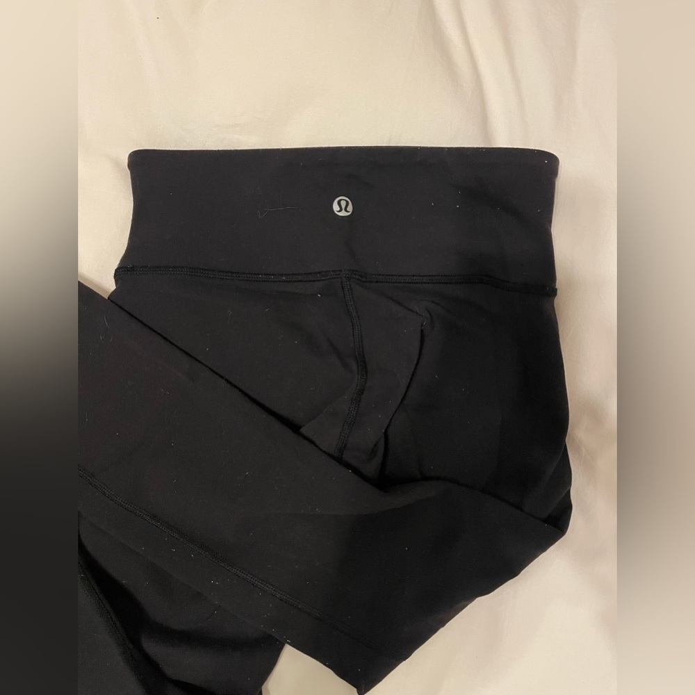 Lululemon 21” Black Leggings